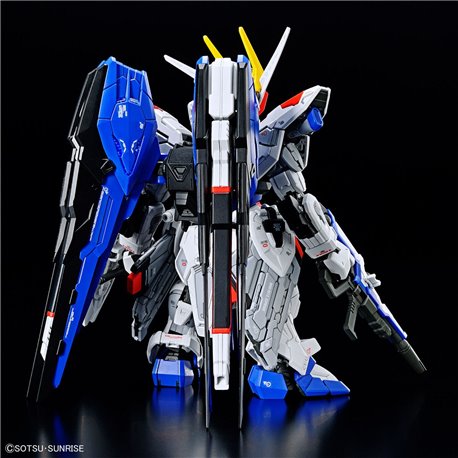 SD Master Grade Freedom Gundam