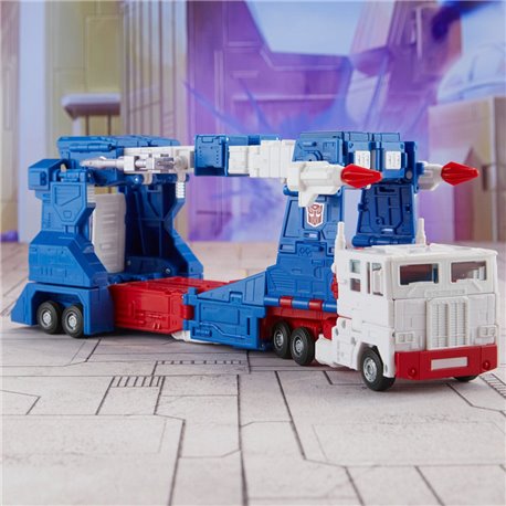 Transformers Studio Series 86 Commander Class Transformers The Movie Ultra Magnus (przedsprzedaż)