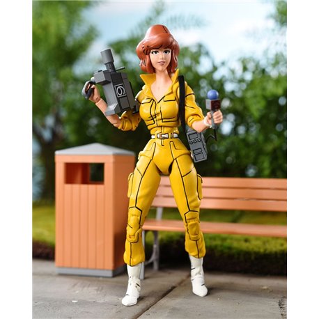 Teenage Mutant Ninja Turtles Ultimate April O'Neil 18 cm (przedsprzedaż)