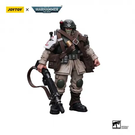 Warhammer 40k Action Figure 1/18 Astra Militarum Cadian Command Squad Veteran with Medi-pack 12 cm (przedsprzedaż)