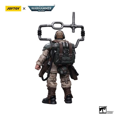 Warhammer 40k Action Figure 1/18 Astra Militarum Cadian Command Squad Veteran with Master Vox 12 cm (przedsprzedaż)