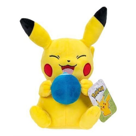 Pokémon Maskotka Pikachu with Oran Berry Accy 20 cm (przedsprzedaż)
