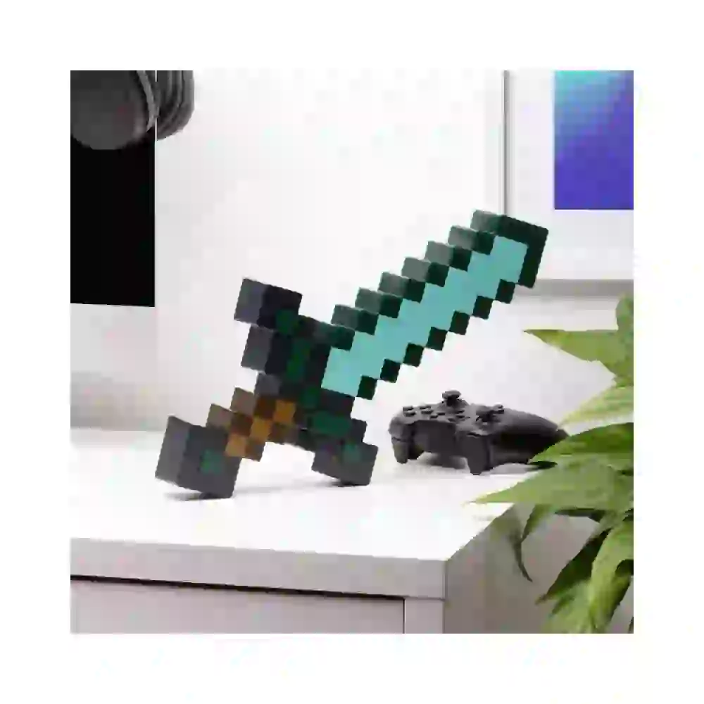 Lampka Minecraft diamentowy miecz (długość: 40 cm)