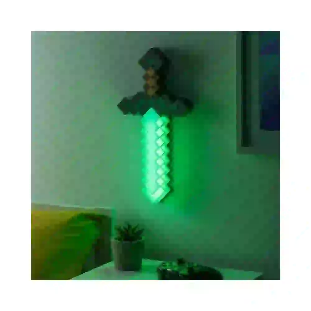 Lampka Minecraft diamentowy miecz (długość: 40 cm)