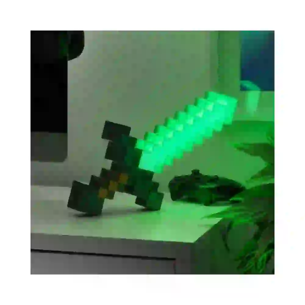 Lampka Minecraft diamentowy miecz (długość: 40 cm)